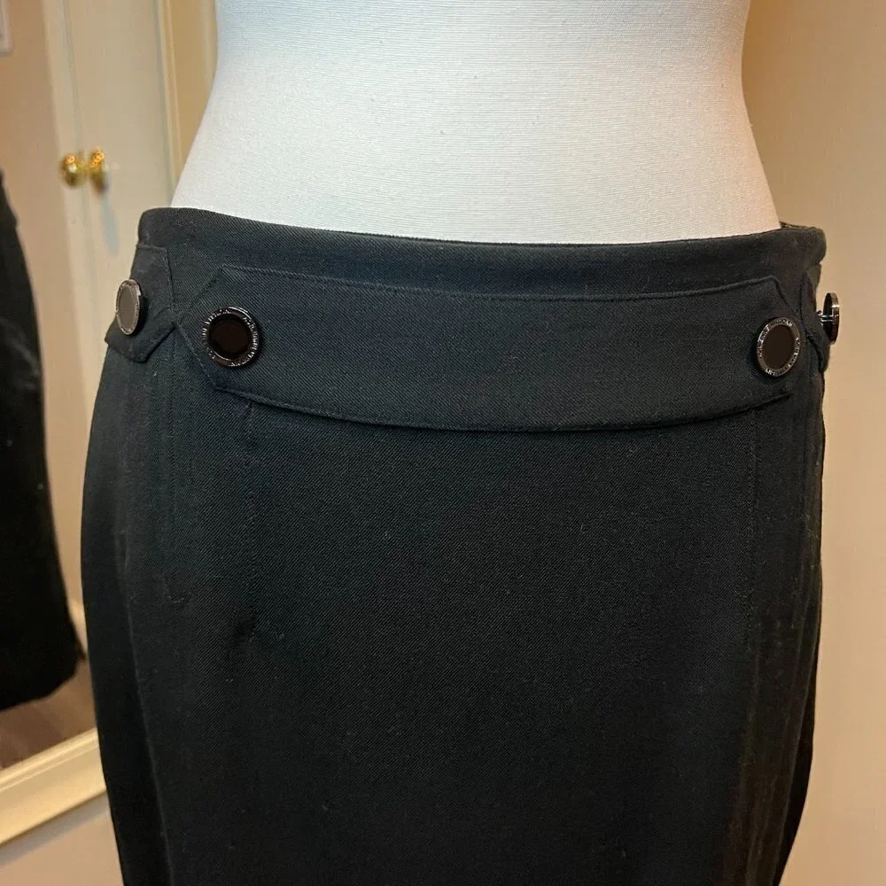 Adrienne Vittadini Black pencil skirt, Size 6